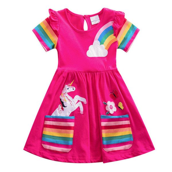 robe licorne rouge arc-en-ciel