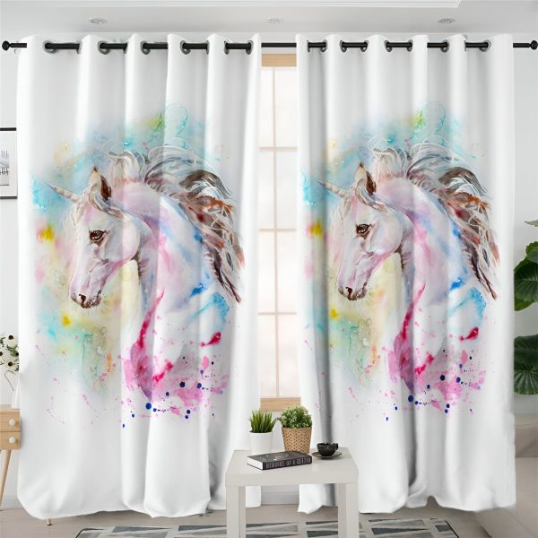 rideaux blancs avec motif licorne